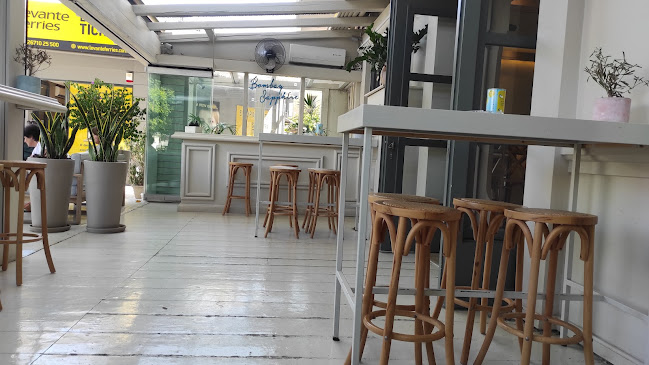 Opinii despre Έntree All Day Bar în Αργοστόλι - Γαστρονομία και φιλοξενία