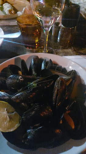 Θέα Θάλασσα - Γαστρονομία και φιλοξενία