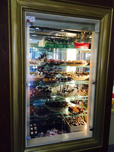 Comentarii opinii despre Κωτσιόπουλος Ζαχαροπλαστείο