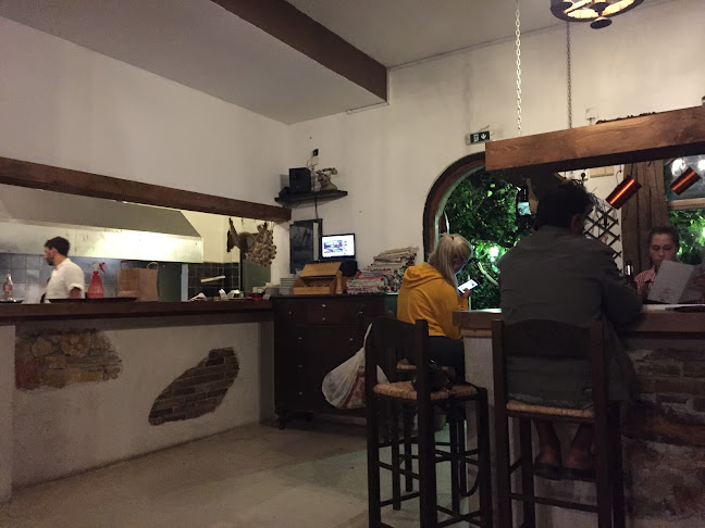 Costas Steak House - Γαστρονομία και φιλοξενία