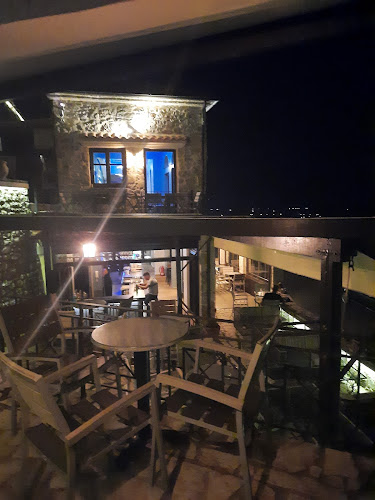 Comentarii opinii despre Castello cafe