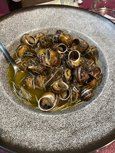 Αέροινον - Γαστρονομία και φιλοξενία