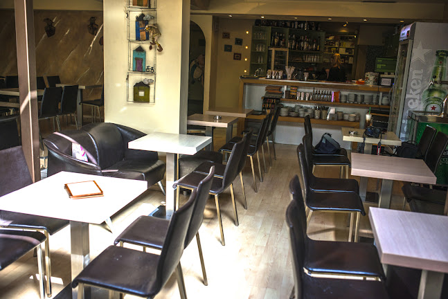 Opinii despre Καφ'έδρα în Μαρούσι - Γαστρονομία και φιλοξενία