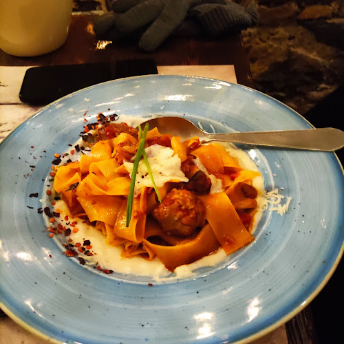 Ακαμάτρα - Akamatra