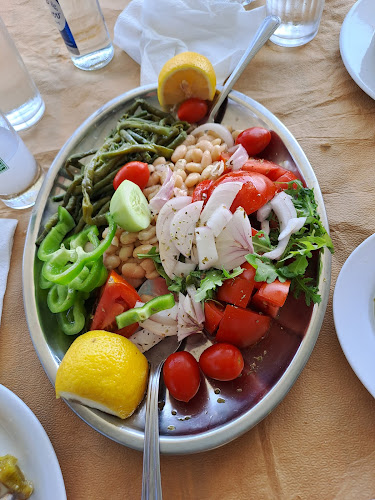 Opinii despre Asteria Fish Tavern în Μυτιλήνη - Γαστρονομία και φιλοξενία