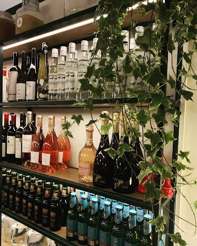 Comentarii opinii despre Τζουτζούκα