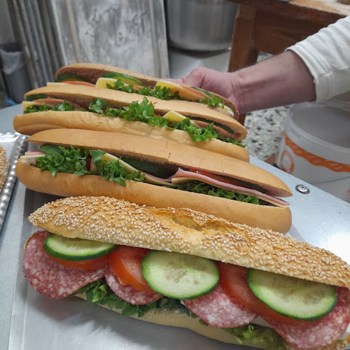 152 33, Μίκρας Ασίας 83, Χαλάνδρι 152 33