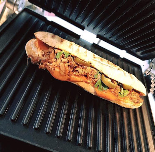 Comentarii opinii despre Metro Crêpe Station