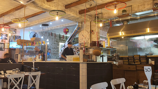 Ιερού Λόχου 48, Ιαλυσός 851 01