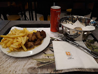 Olympus Plaza (προς Αθήνα) Σχηματαρίου - Γαστρονομία και φιλοξενία