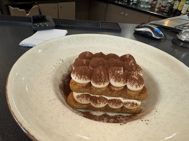 Comentarii opinii despre Captains All Day Bar