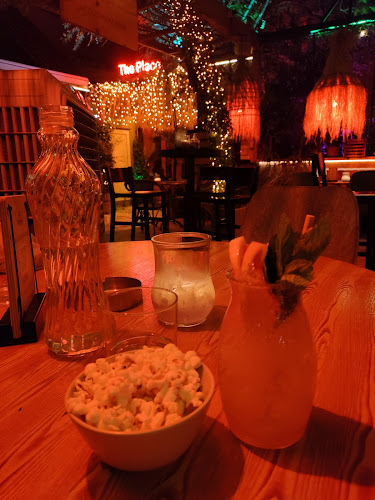 The Place Secret Yard - Γαστρονομία και φιλοξενία