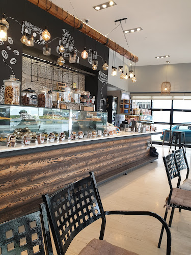 Opinii despre Metropolis Coffee & Bakery în Άρτα - Γαστρονομία και φιλοξενία