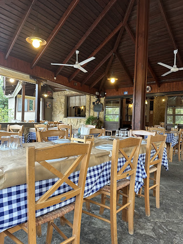 Tavern "To Filaraki"