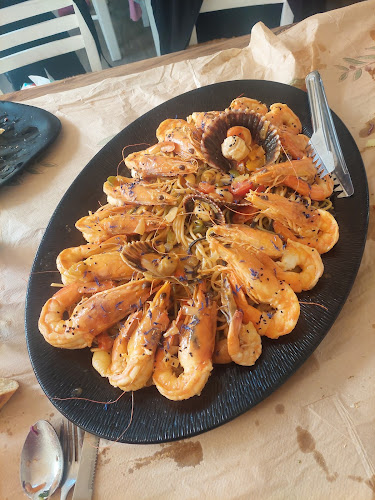 Opinii despre Τριαντάφυλλος - Η Μικρή Πλατεία în Παλαιόκαστρο - Γαστρονομία και φιλοξενία