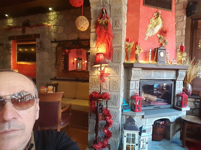 Καφέ Δίστρατο - Ελάτη