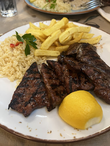 Λαδοφάναρο - Γαστρονομία και φιλοξενία