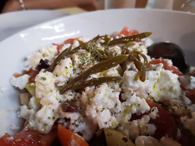 Comentarii opinii despre Avli