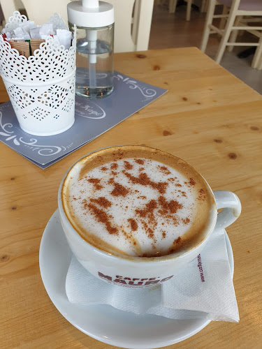 Opinii despre Micro Café în Αράχωβα - Γαστρονομία και φιλοξενία