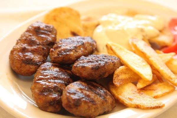 Ταβέρνα Παράδεισος Θεσσαλονίκης 58 Ωραιόκαστρο - Γαστρονομία και φιλοξενία