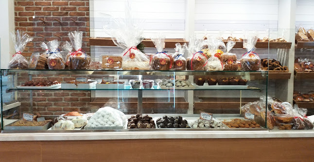 Comentarii opinii despre Το Παραδοσιακό (Αρτοποιείο Αργυρόπουλος)