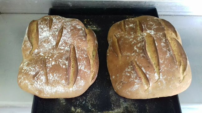 Opinii despre Αρτοποιείο Το Χωριάτικο - Κουτλιάμπας în Βελβεντός - Γαστρονομία και φιλοξενία