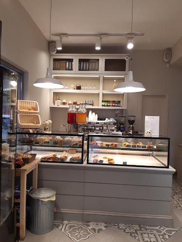 Kentriki diastavrosi, Paros 844 00