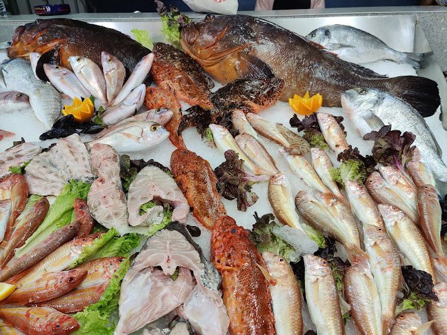 Opinii despre Ψαραγορά Ελευσινας Γυμναος Παναγιώτης în Ελευσίνα - Γαστρονομία και φιλοξενία