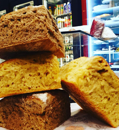 Μπελογιάννη 114A, Νίκαια 184 54