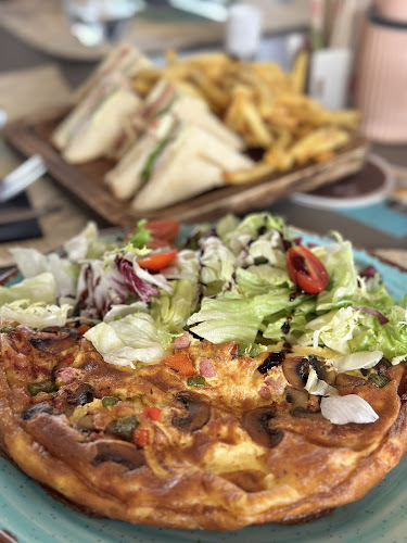 Esplanade Seaside - Γαστρονομία και φιλοξενία