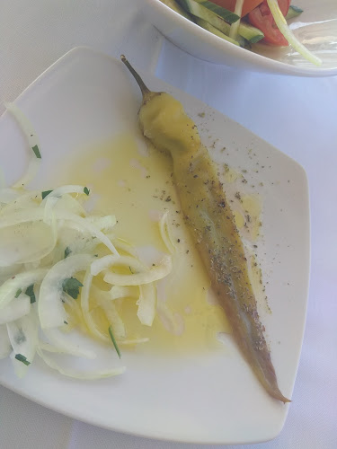 Opinii despre Molos Seaside Restaurant Nea Roda în Νέα Ρόδα - Γαστρονομία και φιλοξενία