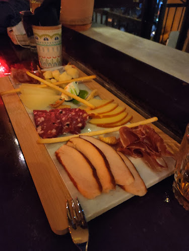 Comentarii opinii despre Upupa Epops - The bar