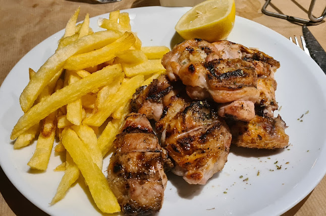 Opinii despre Εστιατόριο Ταβέρνα GEORGE’S STEAK HOUSE Γλυφάδα în Γλυφάδα - Γαστρονομία και φιλοξενία