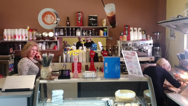Opinii despre ORAZIO CAFE DONUTS BRAXNEIKA în Βραχναίικα - Γαστρονομία και φιλοξενία