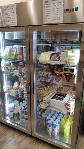 MORAL MARKET | ΑΝΑΤΟΛΙΤΙΚΕΣ ΓΕΥΣΕΙΣ - Παλαιό Φάληρο