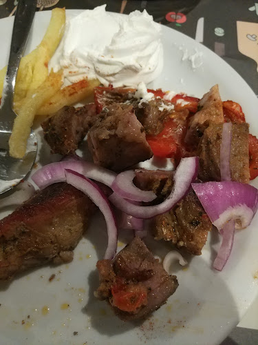 Comentarii opinii despre Το Δίχαλο Χανιά