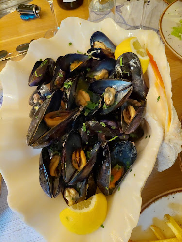 Αλισάχνη - Γαστρονομία και φιλοξενία