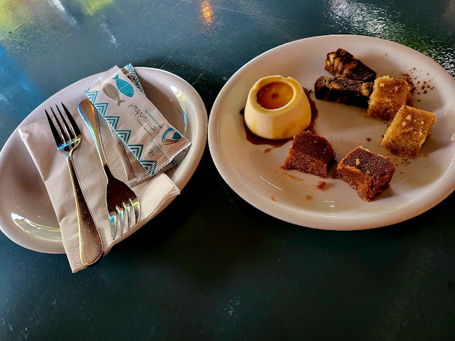 Μπαρμπουνάκι Γλυφάδα - Γαστρονομία και φιλοξενία