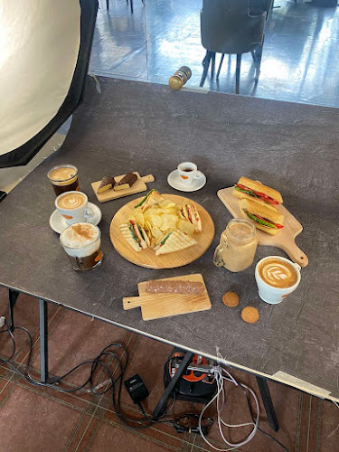 Υμηττού 79, Αθήνα 116 33