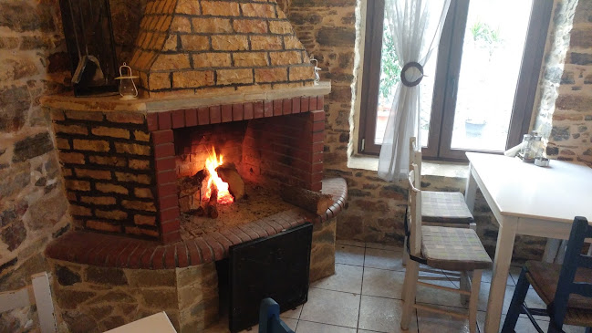 Opinii despre Pera Vrehi - Περα Βρεχει în Σάμος - Γαστρονομία και φιλοξενία