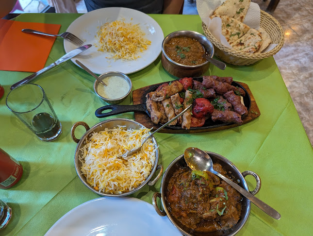 Σκουζέ 14, Πειραιάς 185 36