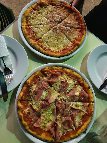 Πέιν 12, Λουτράκι 203 00