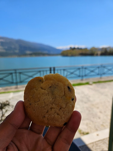 Comentarii opinii despre Δε Βίλατζ