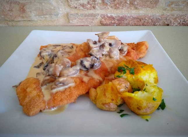 Κύπρου 55, Βόλος 382 21