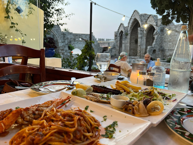 Χατζηκέλη - Ψαροταβέρνα - Ρόδος