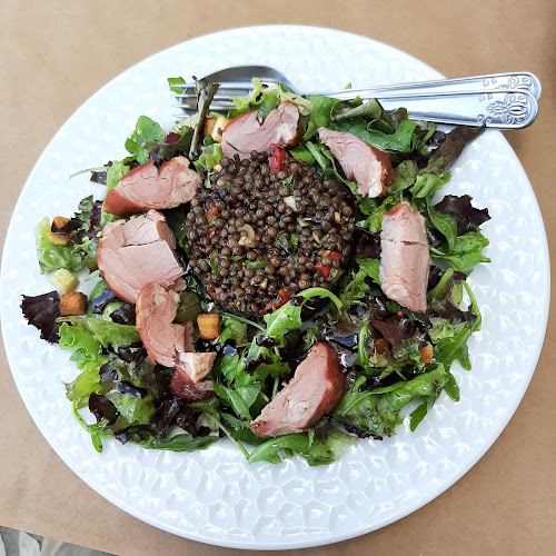 Comentarii opinii despre Στην Πόλη