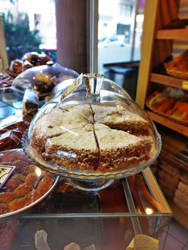 Ιωλκού 182, Βόλος 382 21