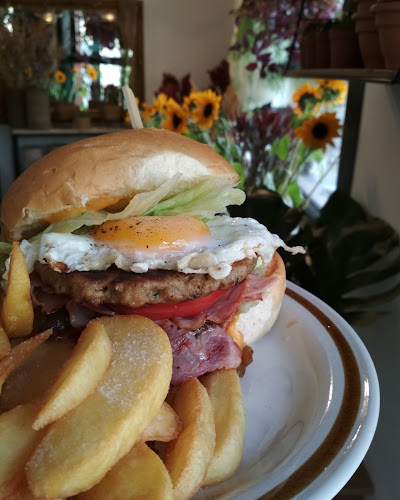 French cafe- Flower store - Γαστρονομία και φιλοξενία