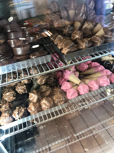 Prigkipos Petrou 36, Voula 166 73