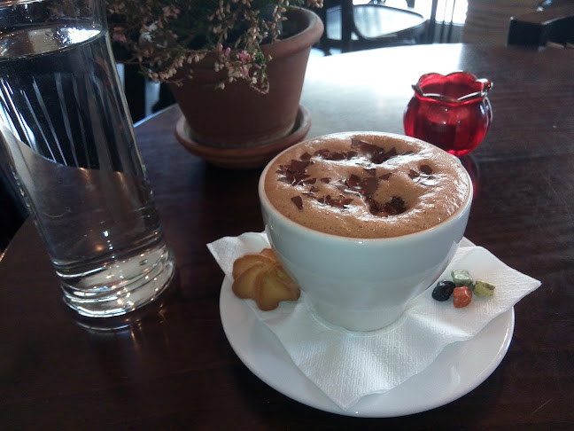 Kyttaro Coffee Gallery Bar